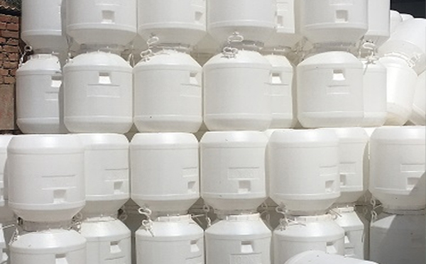 合水塑料桶耐化学腐蚀性能选择指南